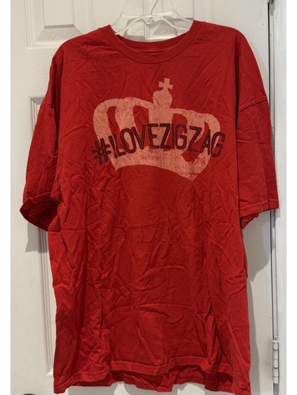Zig Zag Red T Shirt Size XL